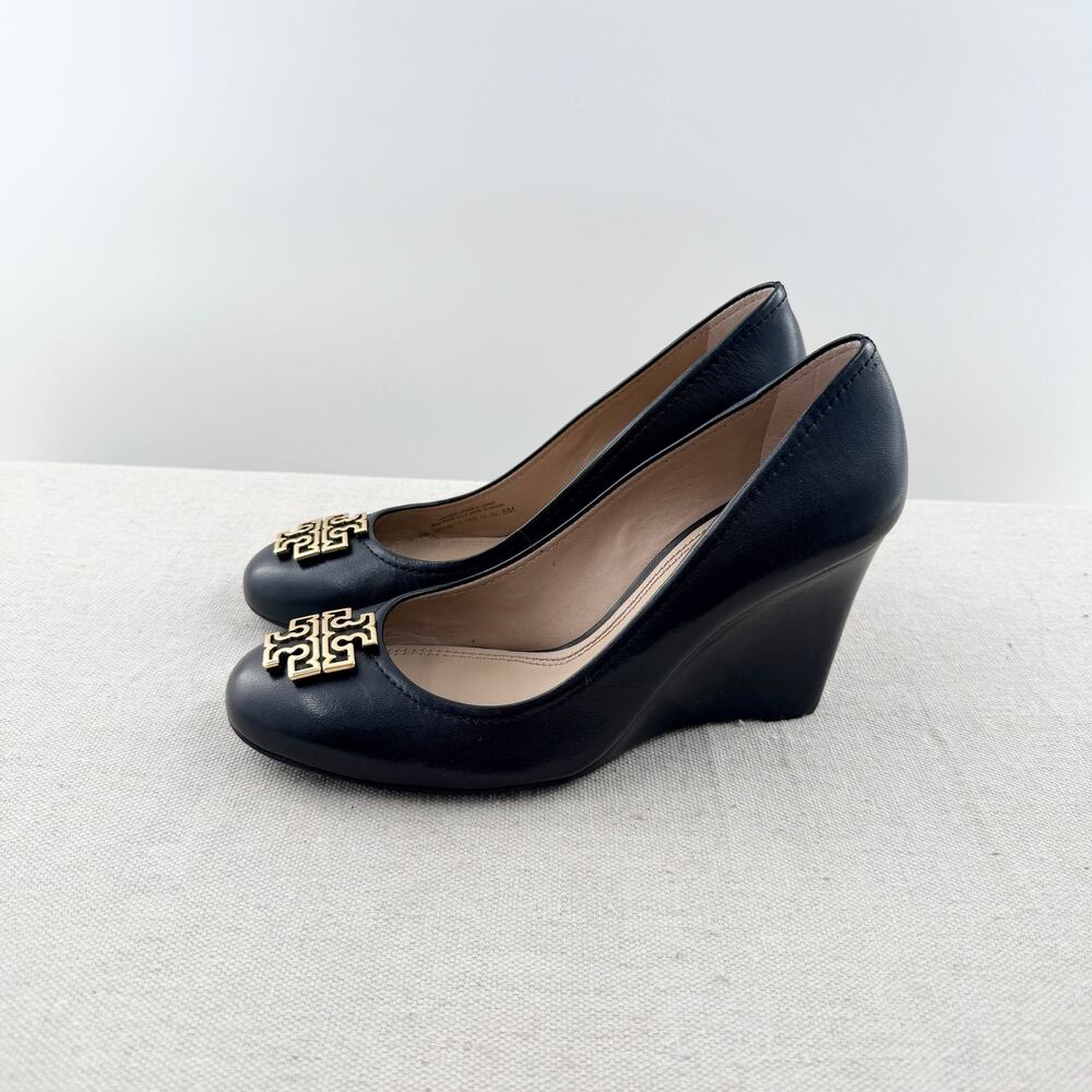 NWOT Tory Burch Melinda Leather Logo Buckle Slip On Wedge Heel Pumps Black 8